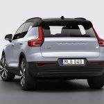 Volvo XC40 Recharge P8 AWD in Glacier Silver