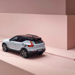 Volvo XC40 Recharge P8 AWD in Glacier Silver